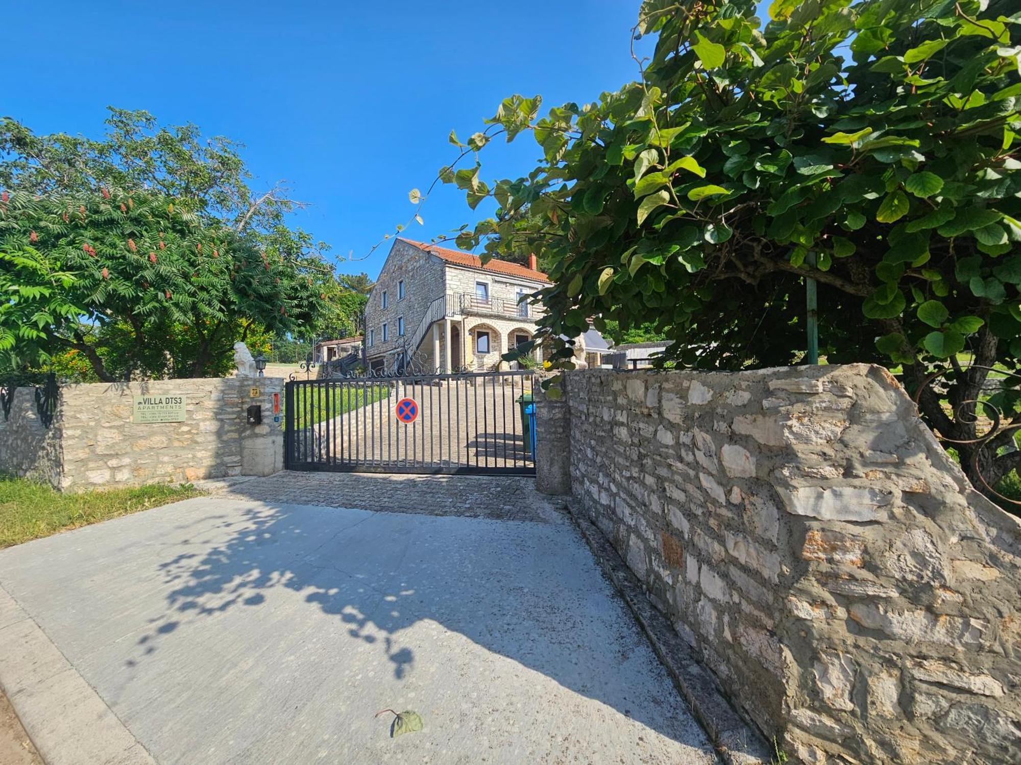 Dts3 Kaštel